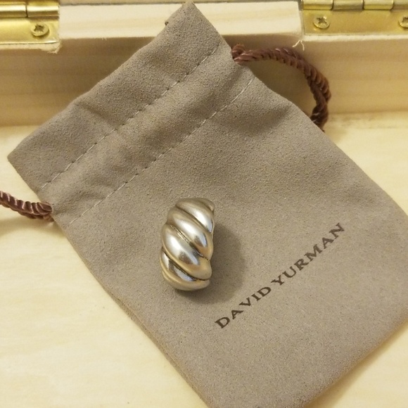 David Yurman Wide Sculpted Hampton Cable Ring - Picture 2 of 4